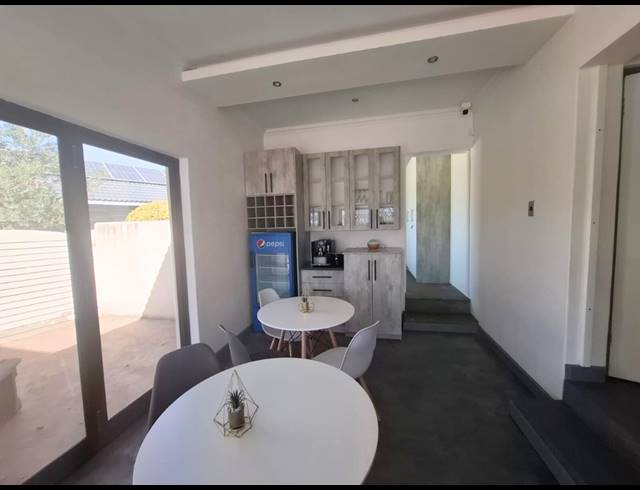 300M² RETAIL FOR SALE IN VANDERBIJLPARK SE 2